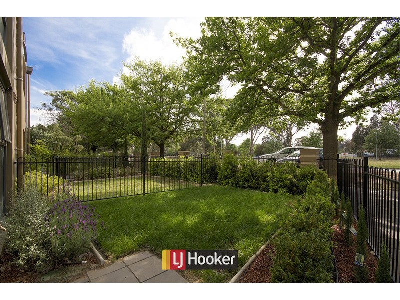 2/135 Limestone Avenue, Braddon ACT 2612