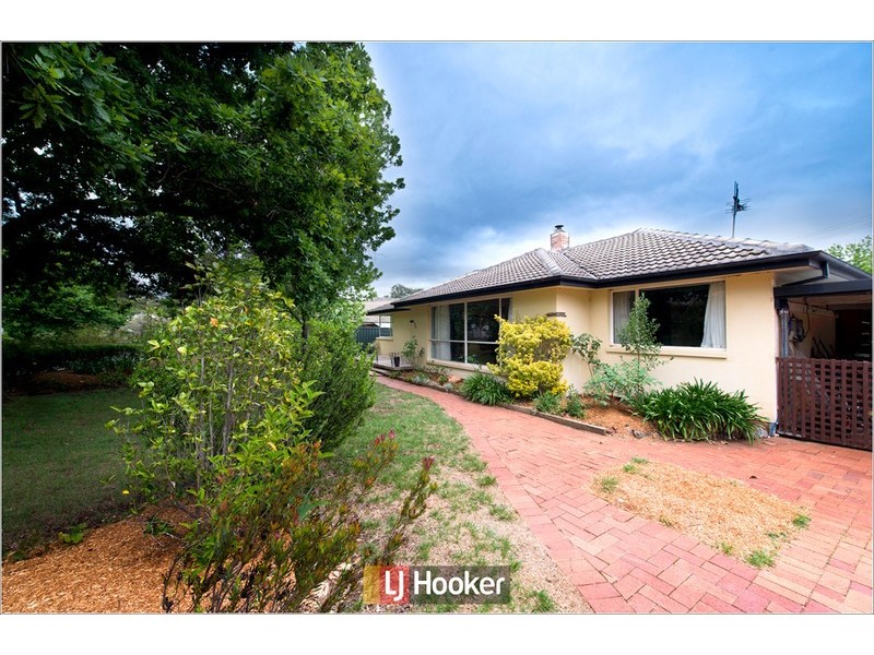 80 Irvine Street, Watson ACT 2602