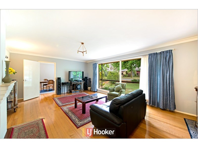 80 Irvine Street, Watson ACT 2602