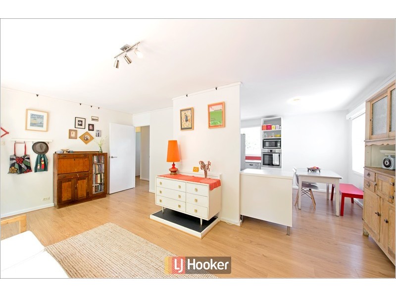 11 Dickinson Street, Watson ACT 2602