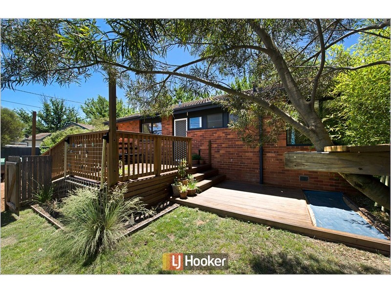 11 Dickinson Street, Watson ACT 2602