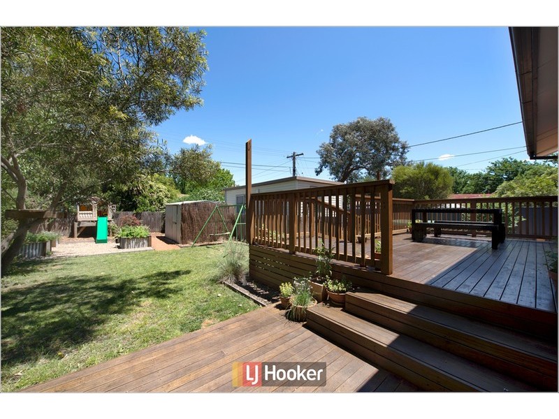 11 Dickinson Street, Watson ACT 2602