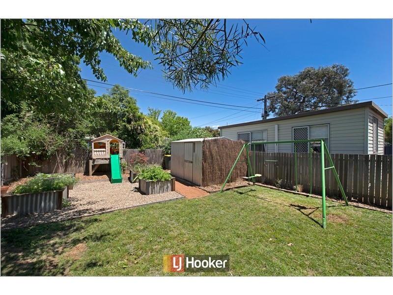 11 Dickinson Street, Watson ACT 2602