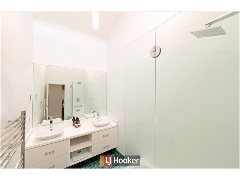 2 Burrell Street, Hackett ACT 2602