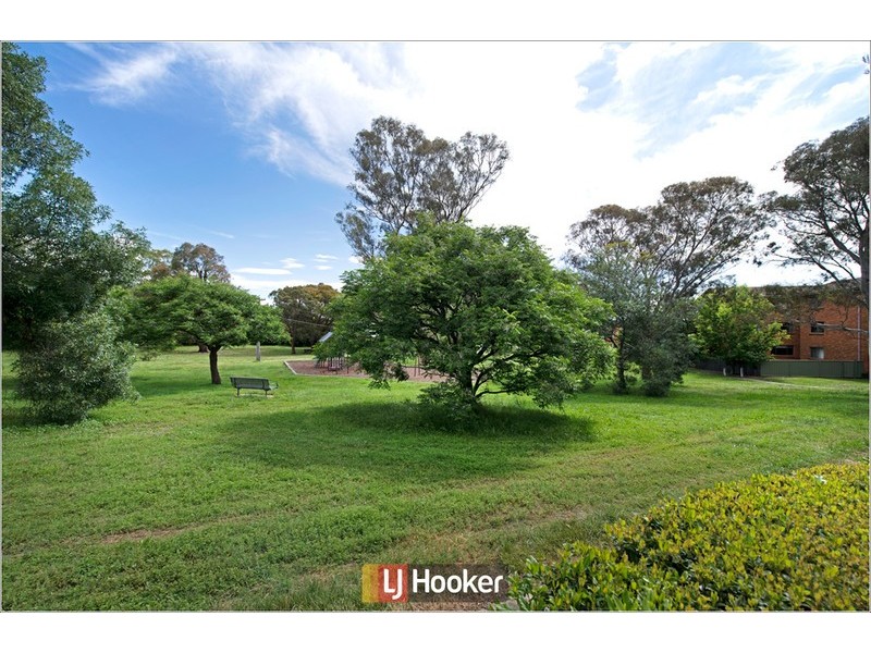 2 Burrell Street, Hackett ACT 2602