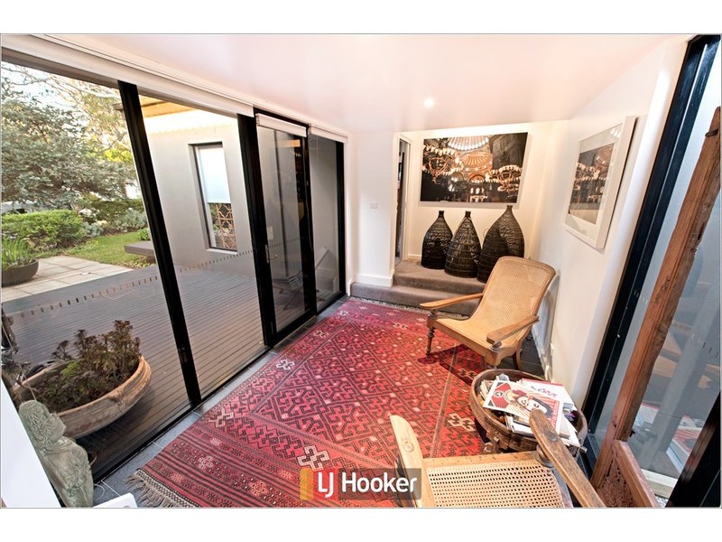 3 Newton Street, Hackett ACT 2602