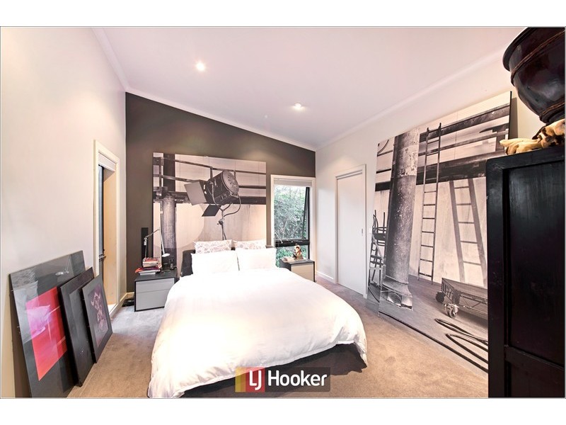 3 Newton Street, Hackett ACT 2602