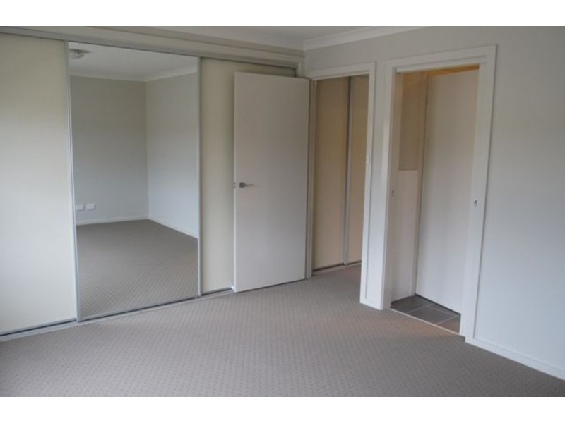 16 Redruth Street, Crace ACT 2911