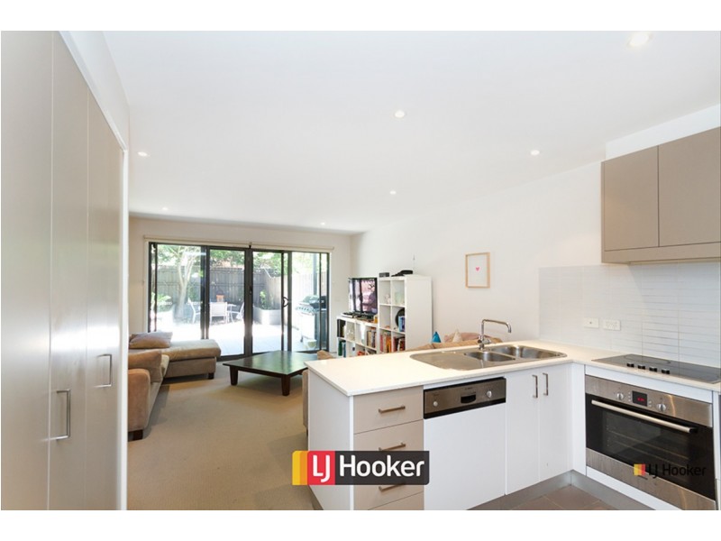 18/2 Archibald Street, Lyneham ACT 2602
