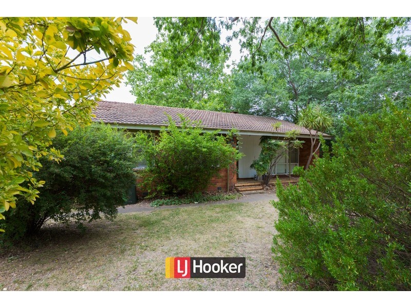 64 Piddington Street, Watson ACT 2602