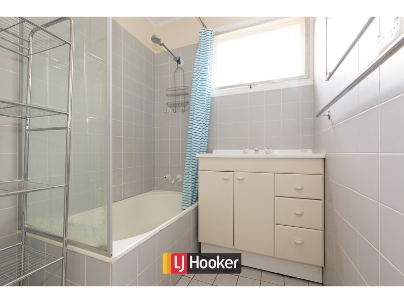 64 Piddington Street, Watson ACT 2602