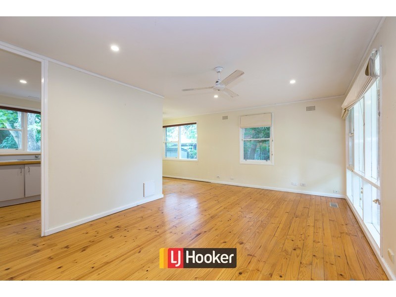 64 Piddington Street, Watson ACT 2602