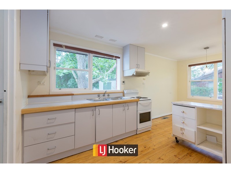64 Piddington Street, Watson ACT 2602