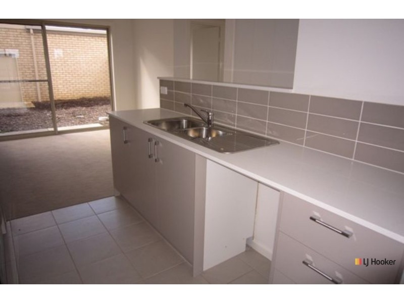 13/128 Flemington Road, Harrison ACT 2914