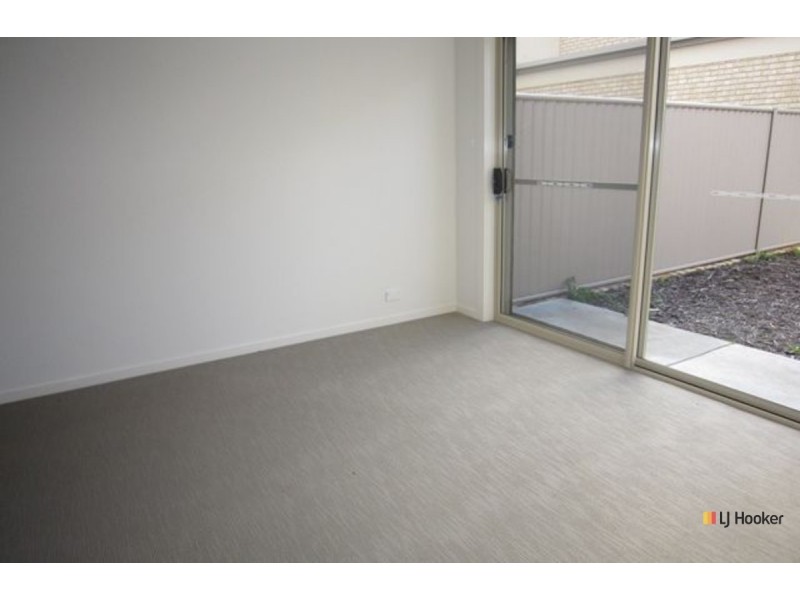 13/128 Flemington Road, Harrison ACT 2914