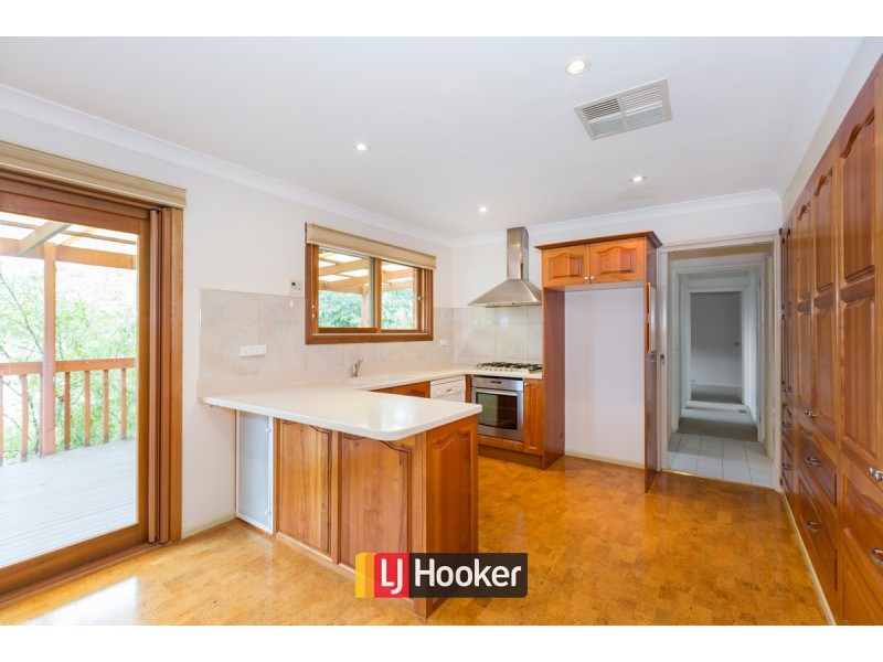 6 Skeats Street, Hackett ACT 2602