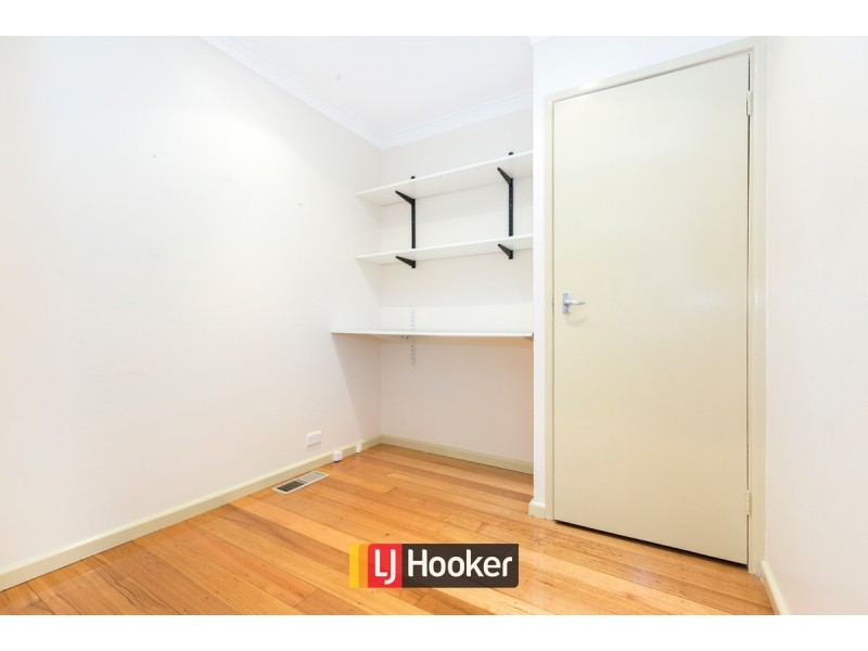 6 Skeats Street, Hackett ACT 2602