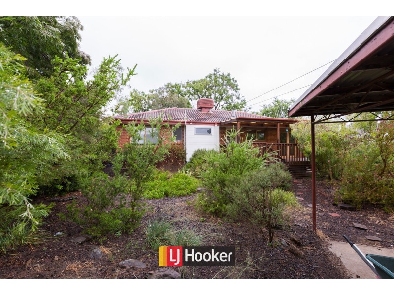6 Skeats Street, Hackett ACT 2602