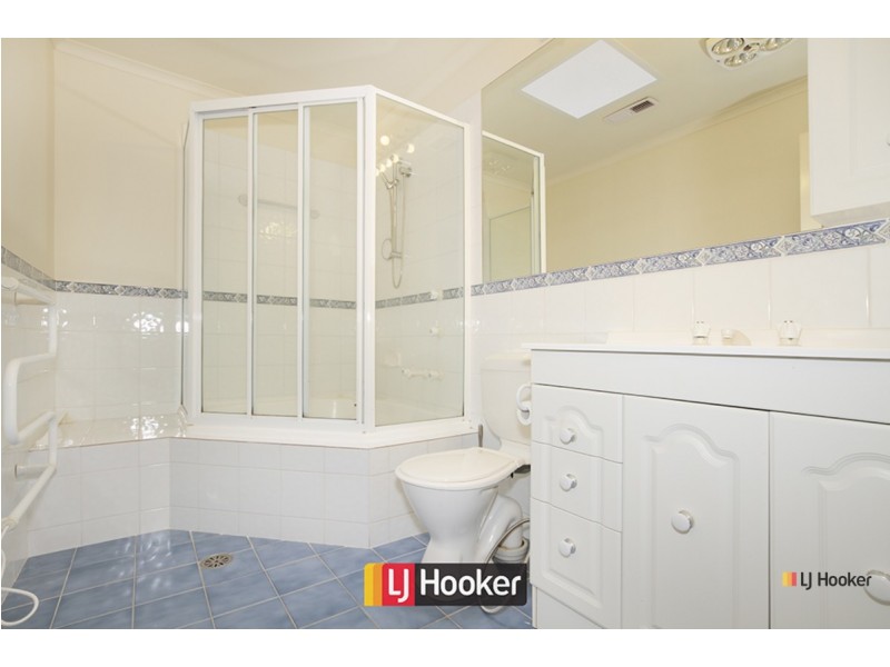 8/21 Aspinall Street, Watson ACT 2602