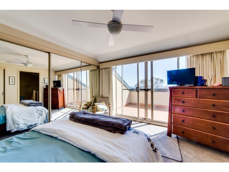 4/34 Leahy Close, Narrabundah ACT 2604