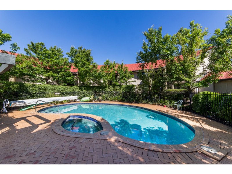 4/34 Leahy Close, Narrabundah ACT 2604