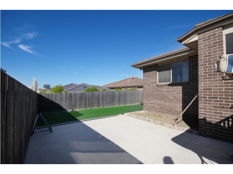 9 Dinah Street, Bonner ACT 2914