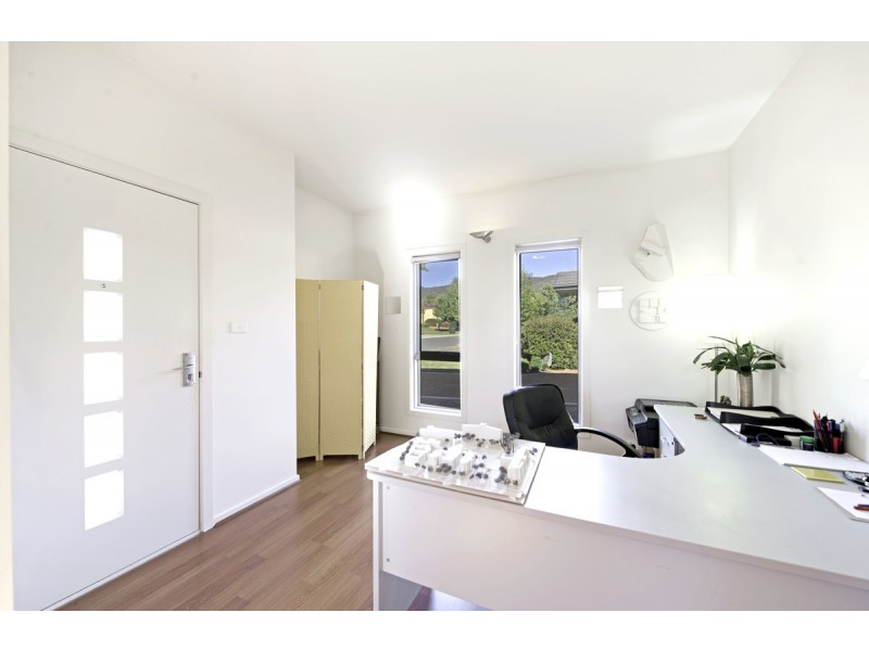 32 Mary Kitson Street, Watson ACT 2602