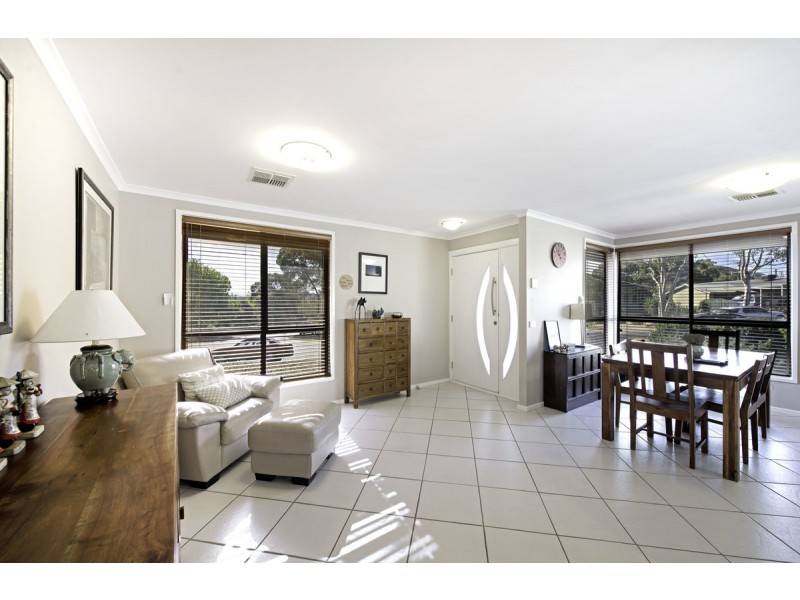 13 Degraves Crescent, Wanniassa ACT 2903