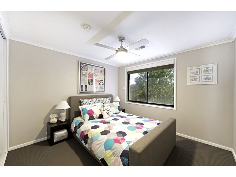 13 Degraves Crescent, Wanniassa ACT 2903