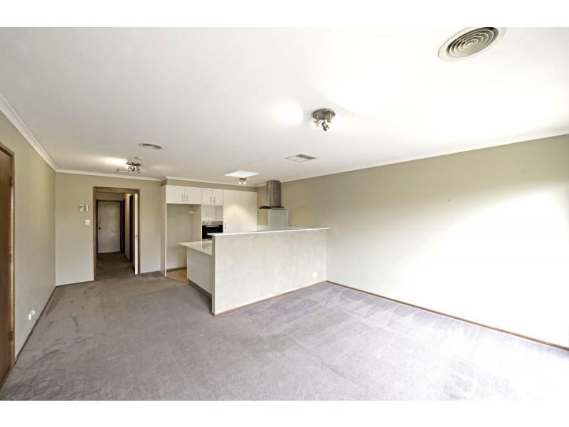 9 Charvin Court, Melba ACT 2615
