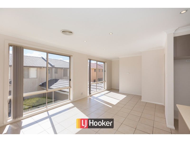 87A Anthony Rolfe Avenue, Gungahlin ACT 2912