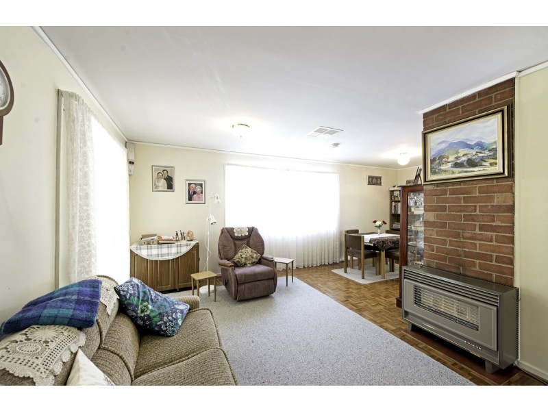 33 Glover Street, Lyneham ACT 2602