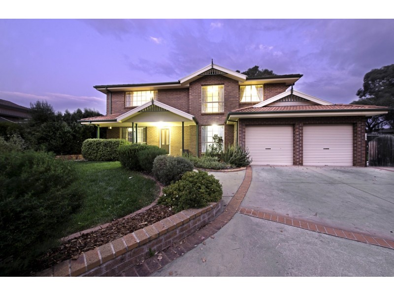 18 Nugent Close, Jerrabomberra NSW 2619