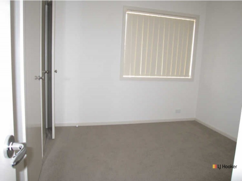 5 Santospirito Street, Forde ACT 2914
