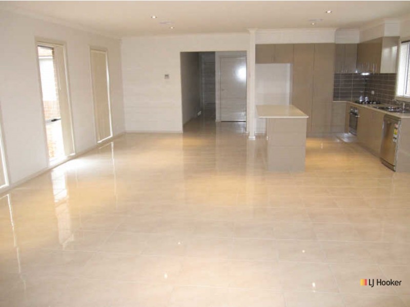 5 Santospirito Street, Forde ACT 2914