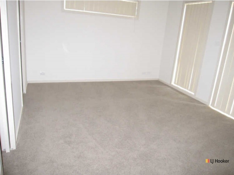5 Santospirito Street, Forde ACT 2914