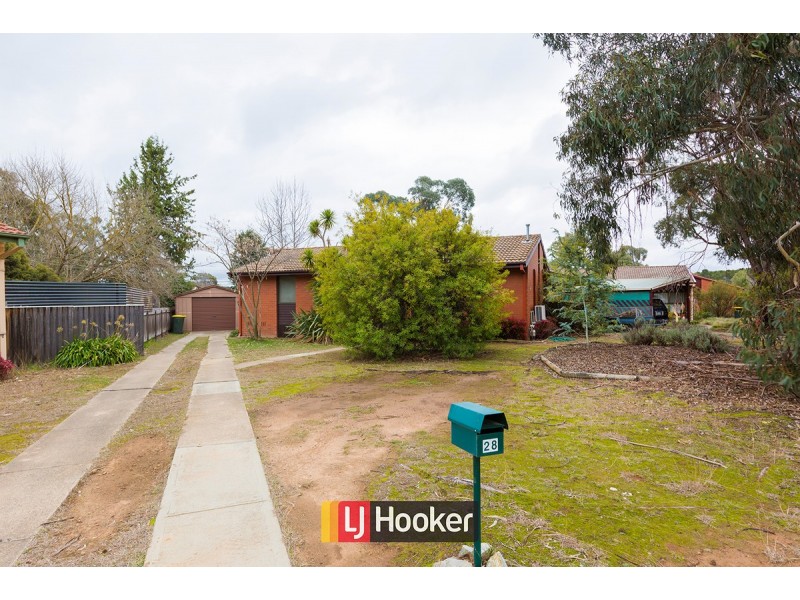 28 Gairdner Circuit, Kaleen ACT 2617