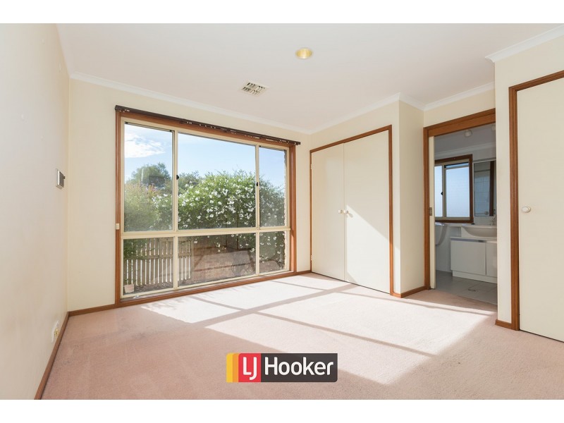1 Medworth Crescent, Lyneham ACT 2602