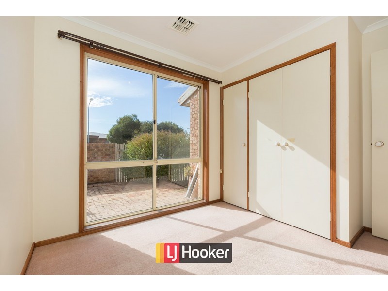 1 Medworth Crescent, Lyneham ACT 2602