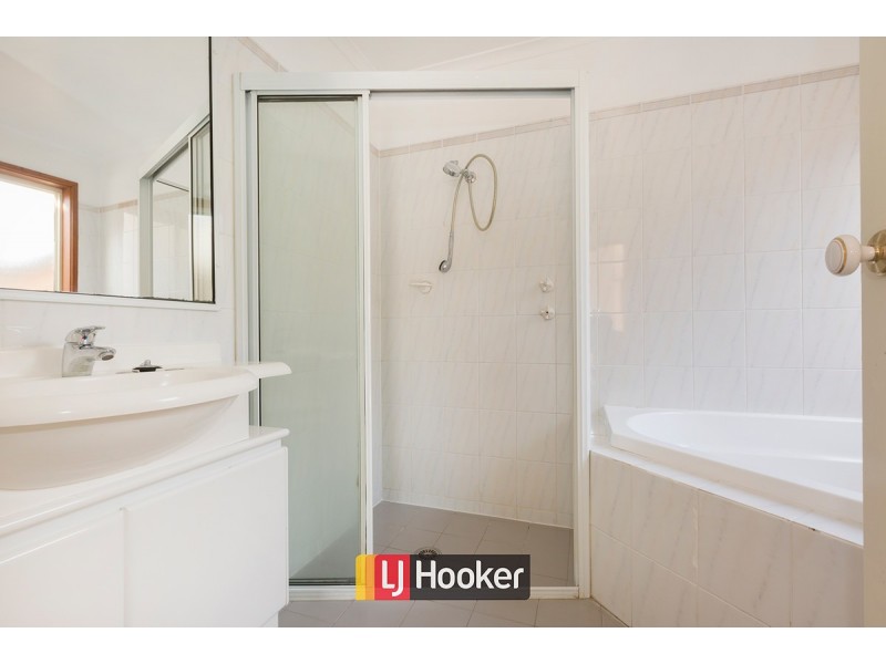 1 Medworth Crescent, Lyneham ACT 2602