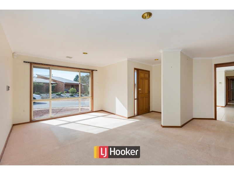1 Medworth Crescent, Lyneham ACT 2602