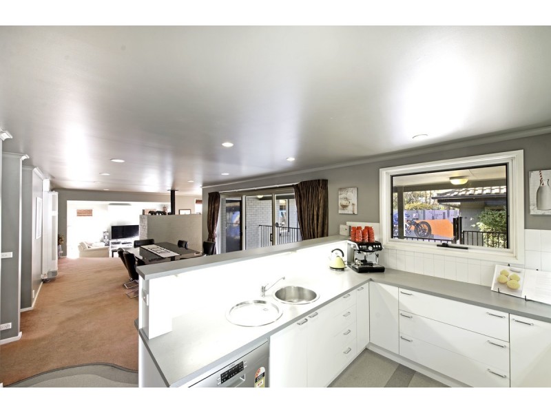 1 Bates Street, Dickson ACT 2602