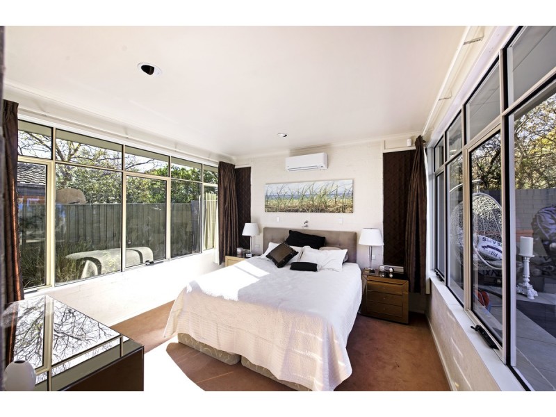 1 Bates Street, Dickson ACT 2602