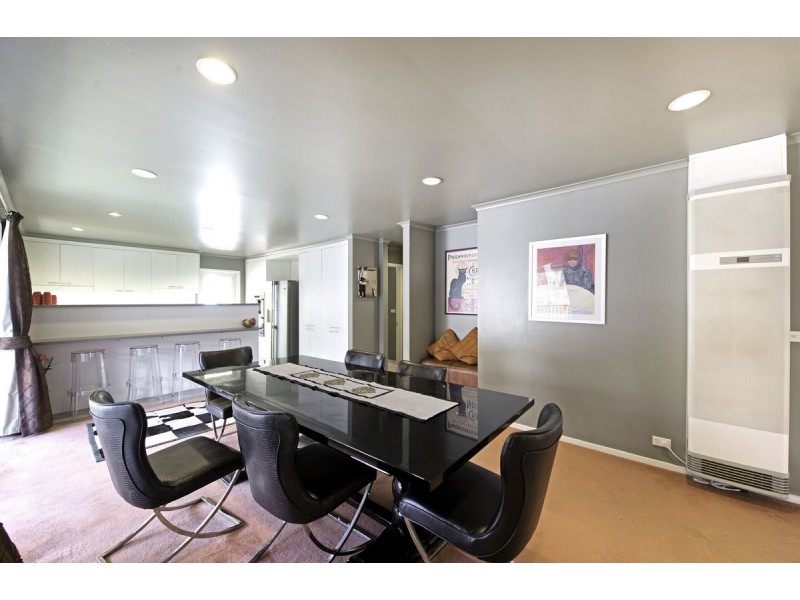 1 Bates Street, Dickson ACT 2602