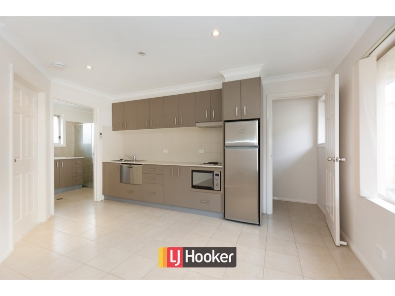 6 Huyer Street, Gungahlin ACT 2912
