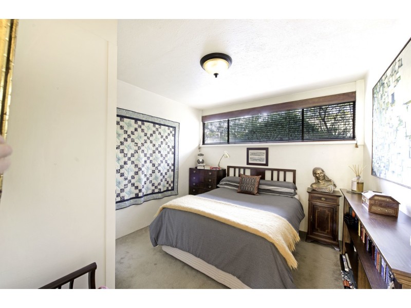 2/9 Farrer Place, Farrer ACT 2607