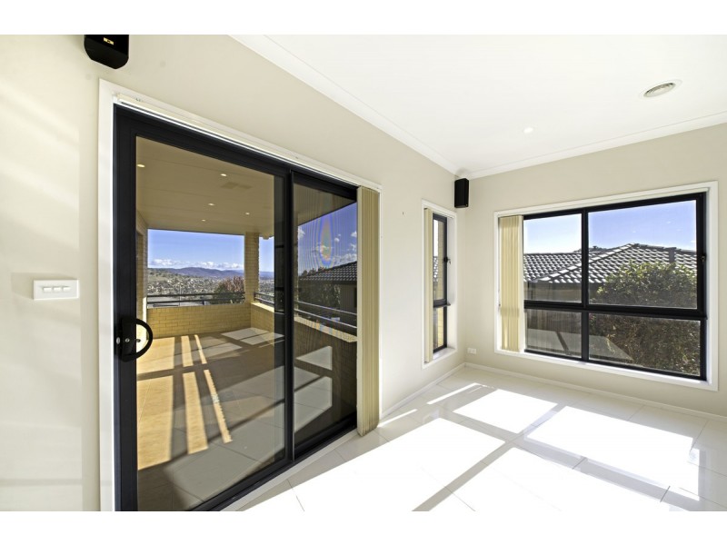21 Wittunga Crescent, Banks ACT 2906
