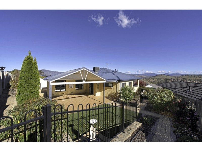 21 Wittunga Crescent, Banks ACT 2906