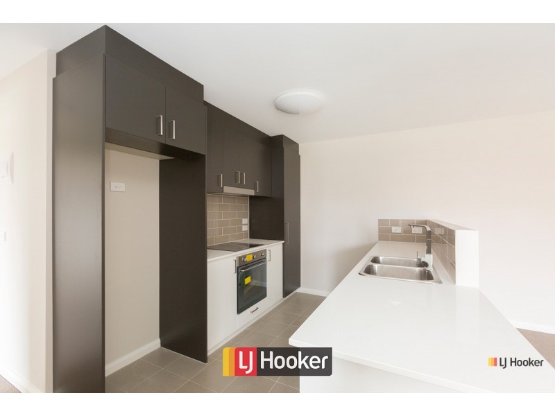 33/241 Flemington Road, Franklin ACT 2913