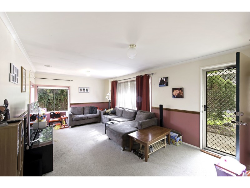 10 Whittell Crescent, Florey ACT 2615